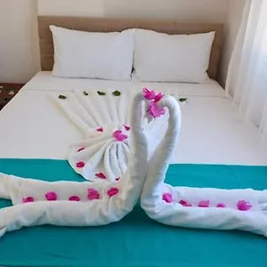 Akhan Otel